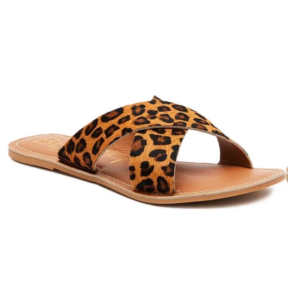 Matisse Beach Pebble Sandal
Size 6 - Picture 2 of 10